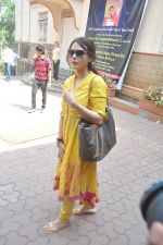 Preity Zinta voting in Khar, Mumbai on 24th April 2014